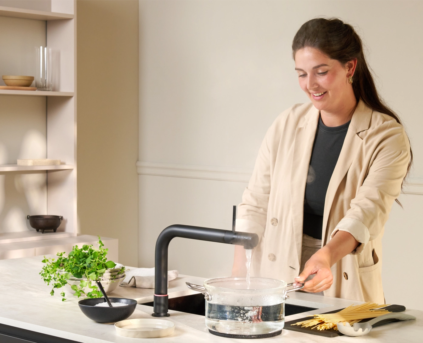 Wasserhahn der alles kann Wasserhahn der auch Wasser zum kochen bringt